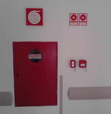 Montagem de Paineis de Ar Condicionado e Automação Industrial 